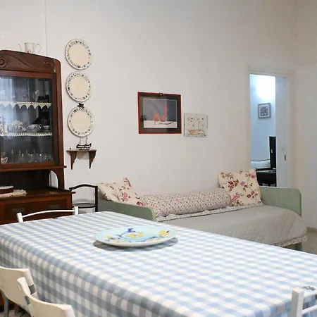 P058 - Porto Recanati, Bilocale In Centro A 30mt Dal Mare